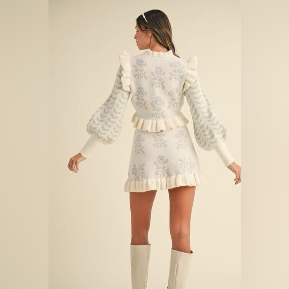 🆕🤍Mable Sweater Skirt - Picture 2 of 7